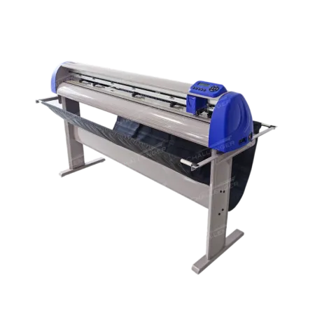 Плоттер Blade 1800 ARMS на базе сервопривода