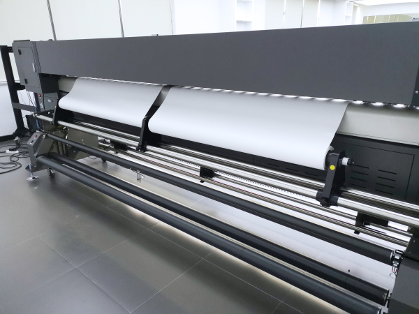 Рулонный УФ-принтер Magellan UV E3202, Epson i3200